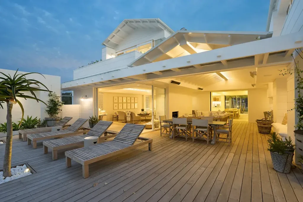 Creating the Perfect Outdoor Space with Deck Building